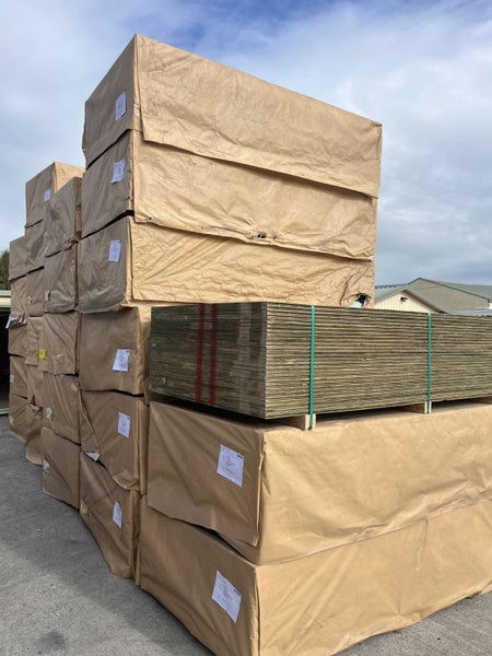 *PACK LOT* 19mm H3 Treated Plywood 2400 x 1200 $70p/s Downgrade Carousel 1