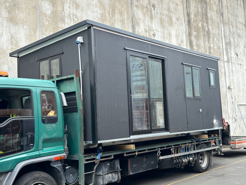 tiny home on wheels with bathroom and kitchen-18sqm with wheels Carousel 1