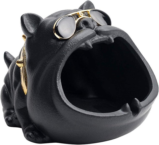 Stylish Vintage Cigarette Ashtray For Home And Office Decoration Carousel 1