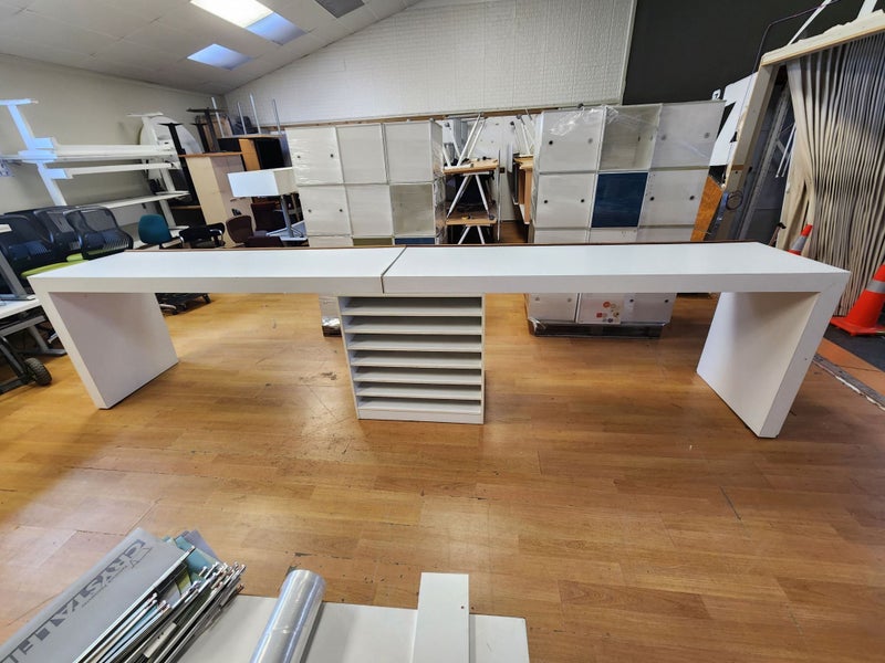 Work Station/Bench Carousel 1