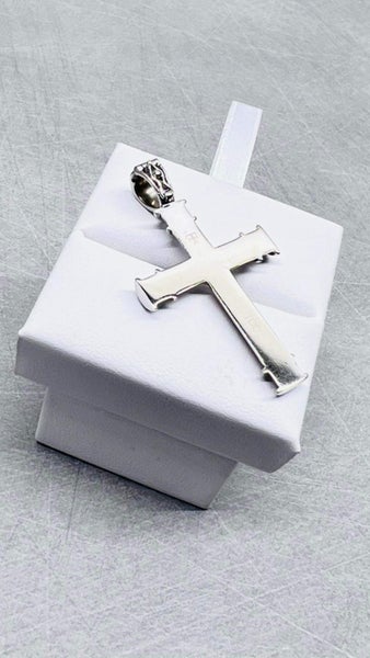 Modern 18ct White Gold Cross Pendant (7.4 grams) Carousel 5