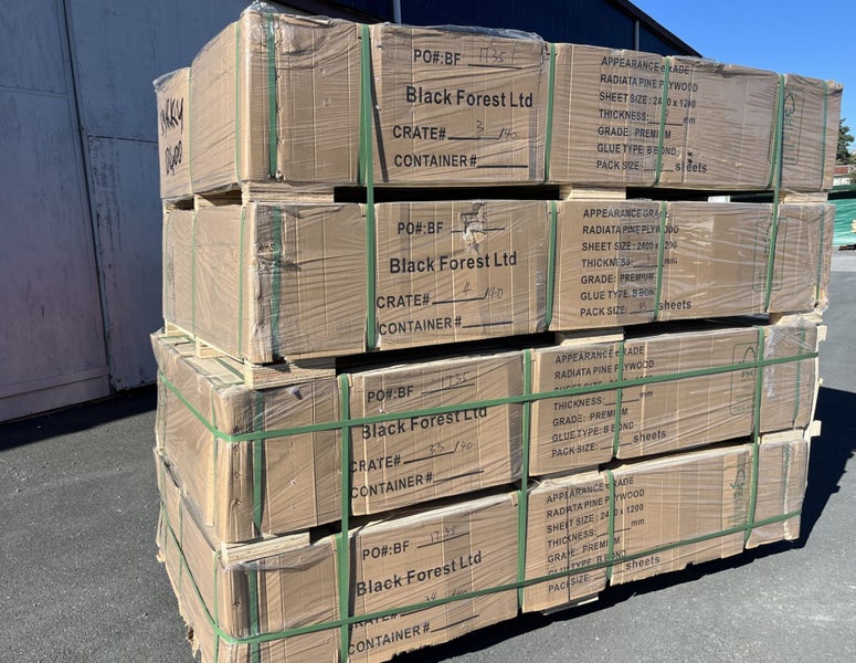 PACK LOT 9mm Radiata Pine Face Poplar Core Plywood, Untreated $42p/s Carousel 2