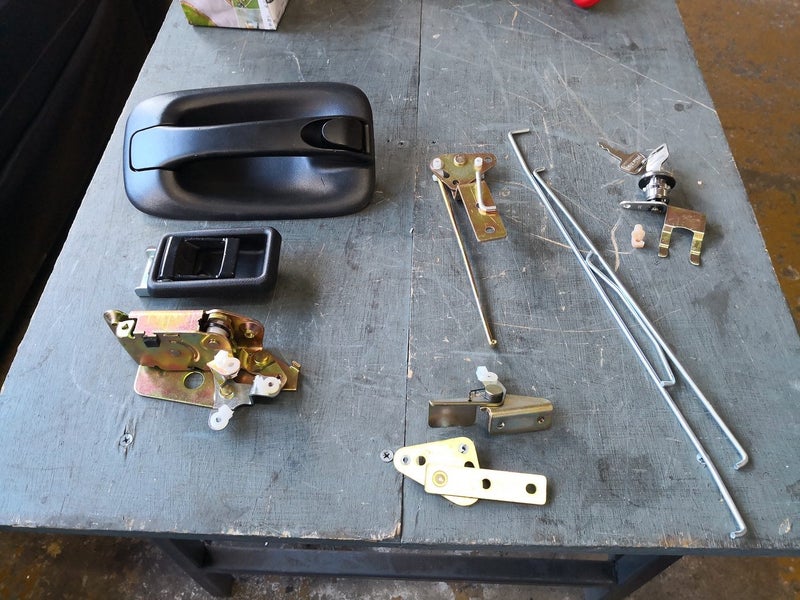 Driver Door Lock set for Sumitomo SH A1/A2/A3 / Kobelco SK / Hitachi ZAX Carousel 1