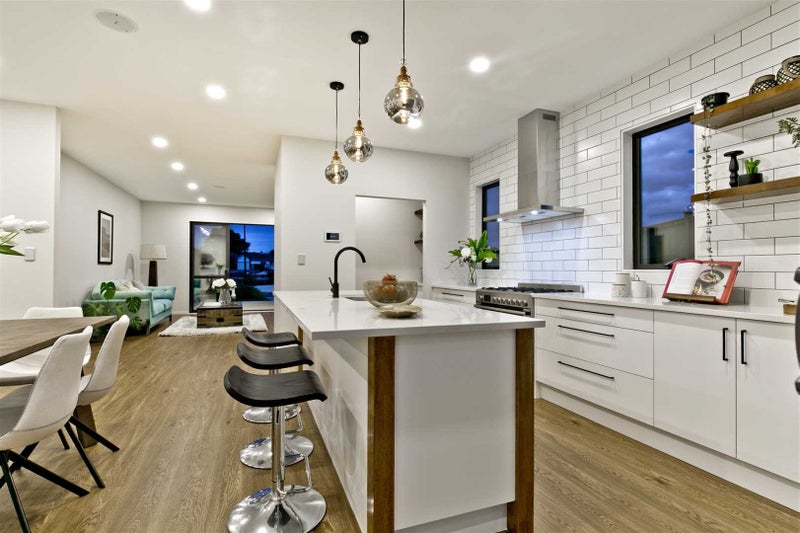 Wall Tiles - White Matt Tile 100x300mm Carousel 1