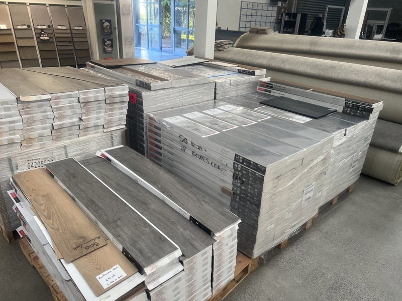 Huge Laminate and Hybrid Vinyl Plank Deals Carousel 1