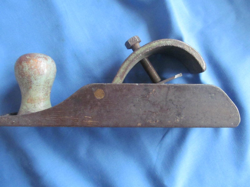 VINTAGE TOOLS Carousel 2