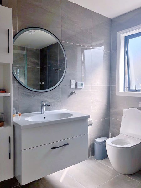 Lux Grigio Polished 600x600mm Porcelain Tile Carousel 1