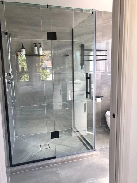 Lux Grigio Polished 600x600mm Porcelain Tile Carousel 2
