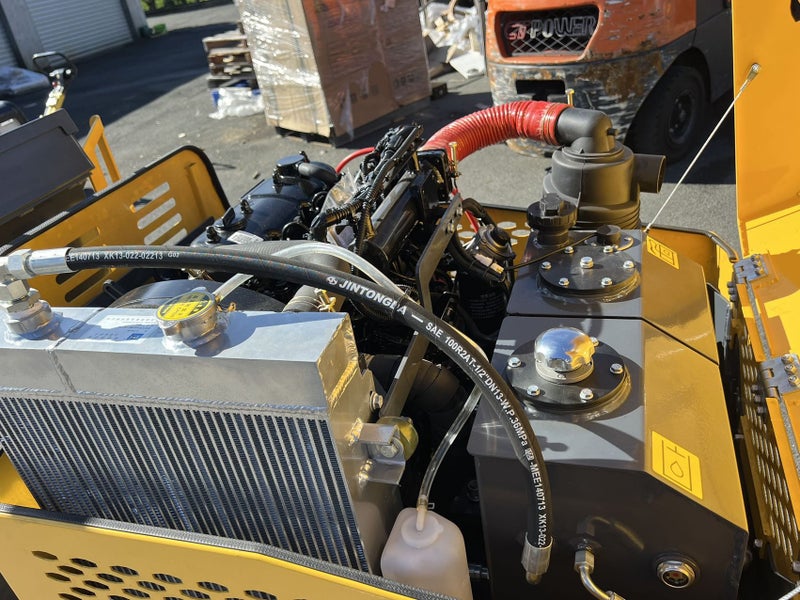 R2000,With Changchai 3 cylinder diesel engine ZN390B/39HP, electrice start Carousel 6