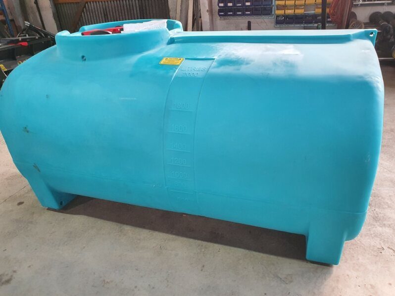 2000 ltr Rapidspray Spray Tank Carousel 1