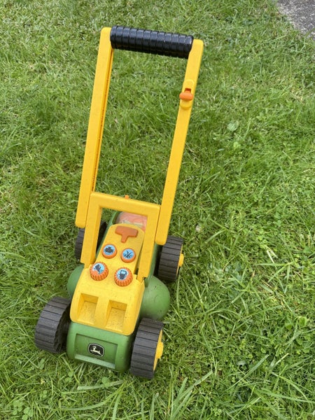 John Deere Action Lawn Mower Carousel 2