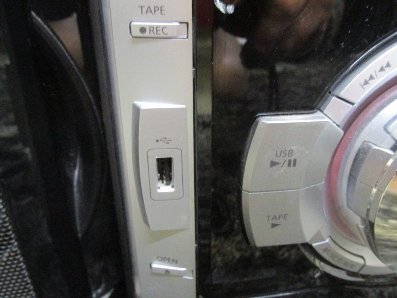 Panasonic SA-AK280 five disc stereo system Carousel 2