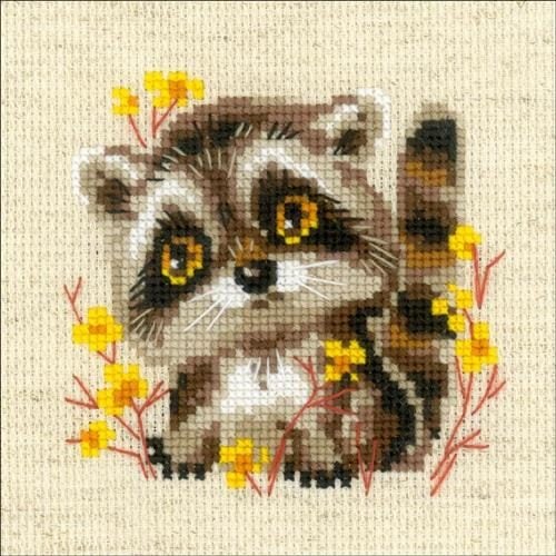 Riolis Counted Cross Stitch Kit 5"X5" - Little Raccoon Carousel 1