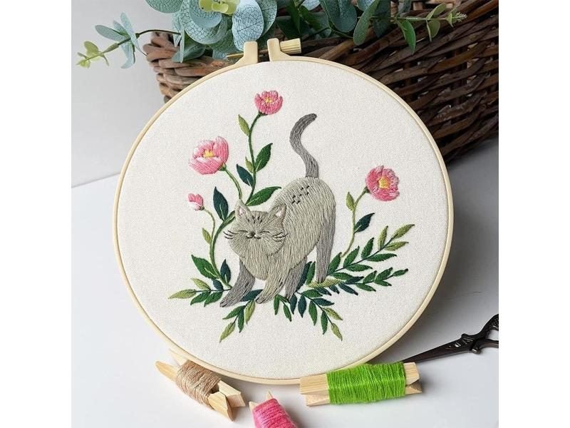 DIY Cat Embroidery Starter Kit With Hoops Threads Needles For Beginners Carousel 2
