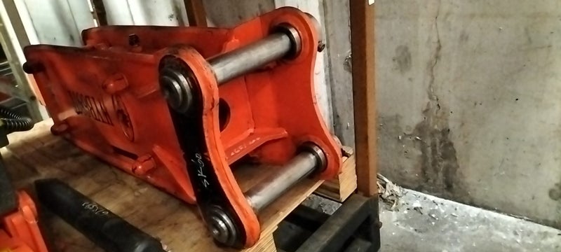 Clearance WY Rock Breaker for Kobelco SK60 or 4-7 ton similar diggers(used once) Carousel 1