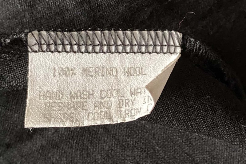 KIWI MADE *LISA LAW* LUXURY MERINO TOP/TUNIC ATTACHED SHAWL (12) Carousel 7