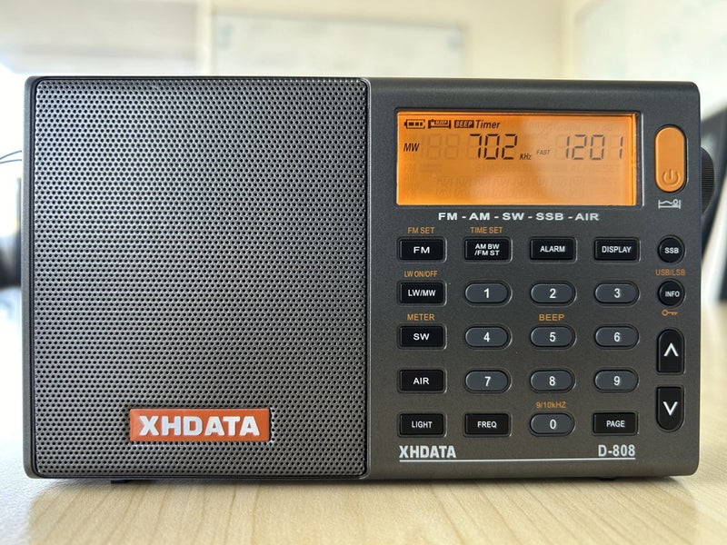 XHData D-808 LW/MW/SW/FM/ Airband receiver Carousel 1