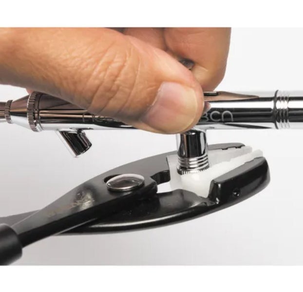 Iwata Air Brush Professional Maintenance Kit Carousel 2