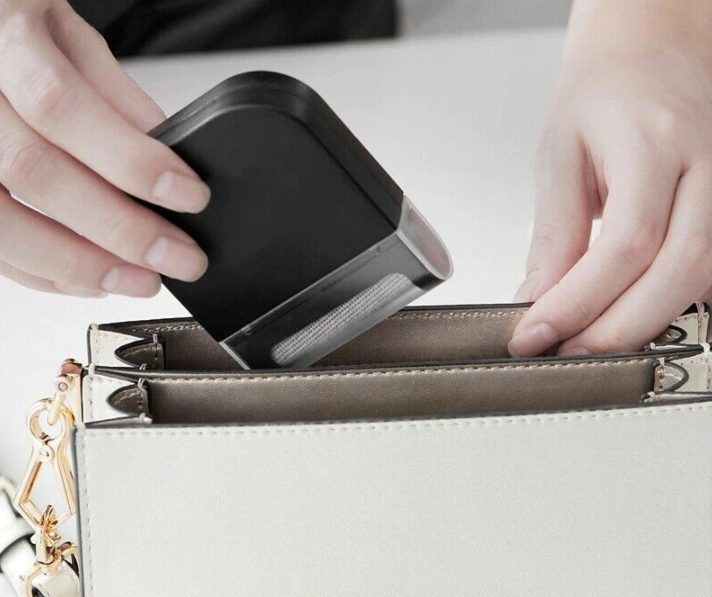 Dust Lint Manual Remover Carousel 4