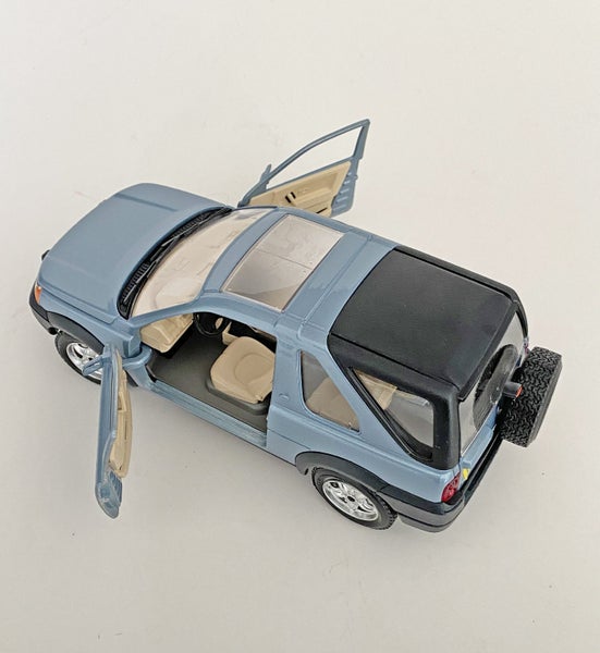Burago Land Rover Freelander Carousel 3