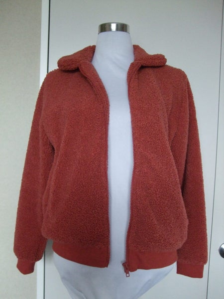 Sherpa Jacket with Pockets Sz 16 Girls or May Fit Small Woman Great Condition Carousel 1