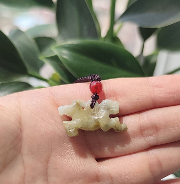 (Authentic Burmese Jadeite) Horse Jade Pendant Natural Grade A NGS5SH-52 Carousel 1