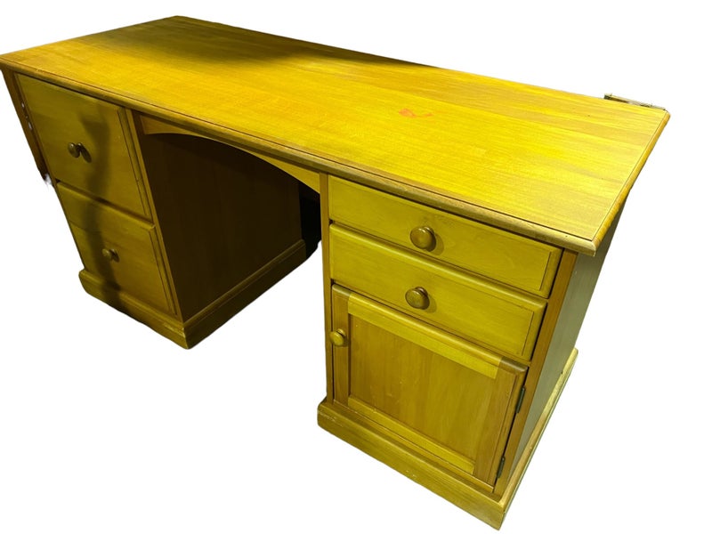 Absolutely stunning solid rimu desk- FULLY RESTORED Carousel 1
