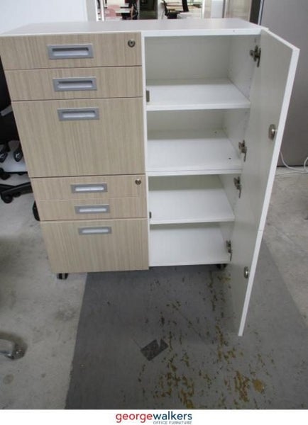 PR4976A - White Mobile Cupboard Carousel 1
