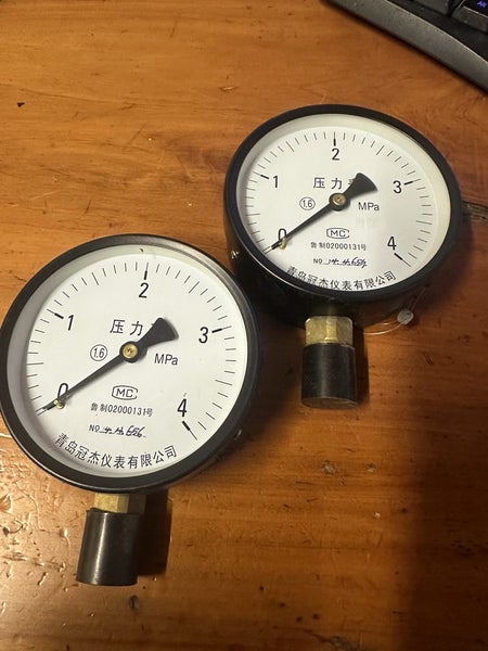 Pressure gauge 0-4MPa (0-580psi) Carousel 2