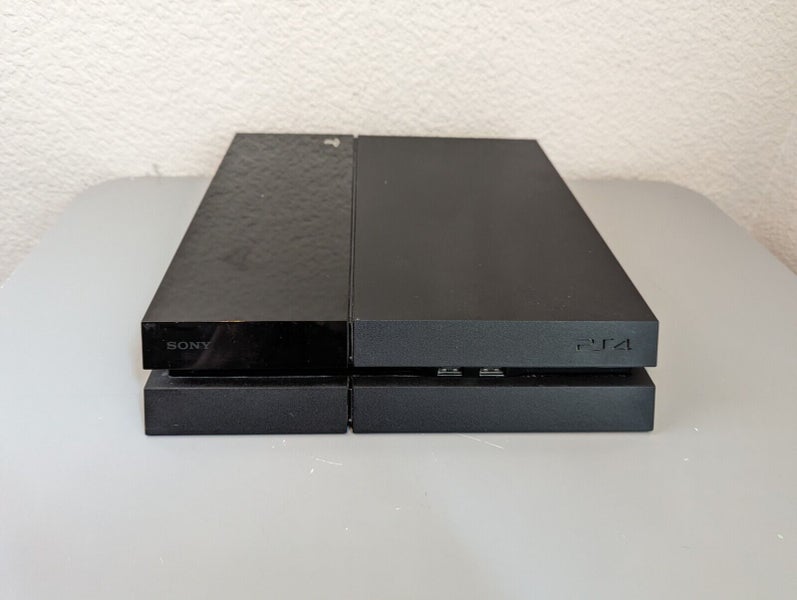 PlayStation 4 Original 500GB with 2 controllers Carousel 2