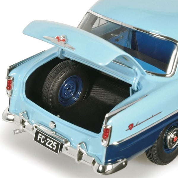 Holden FC Special Cambridge Blue over Teal Blue 1/18 Carousel 5