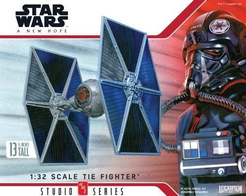 Plastic Kitset - 1/32 Star Wars ANH Tie Fighter Carousel 1