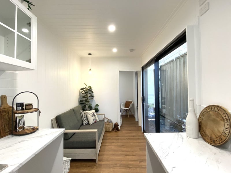 NEW 2 BEDROOM (40ft/12M) COASTAL LUXE CONTAINER HOME Carousel 2
