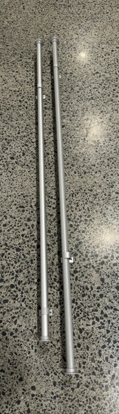 Two curtain rods Carousel 1