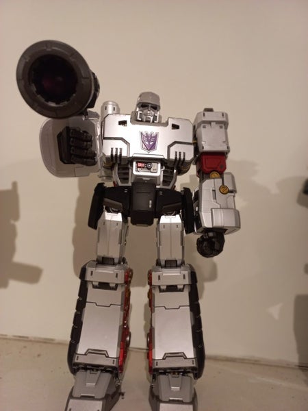 Transformers Megatron MAS-02 MEGA ACTION SERIES Carousel 1
