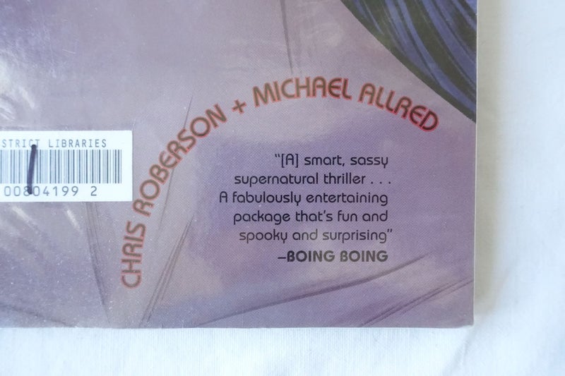 iZombie Vol 1 & 2 Michael Allred Dead to the World uVampire DC (SKU BK25) Carousel 2