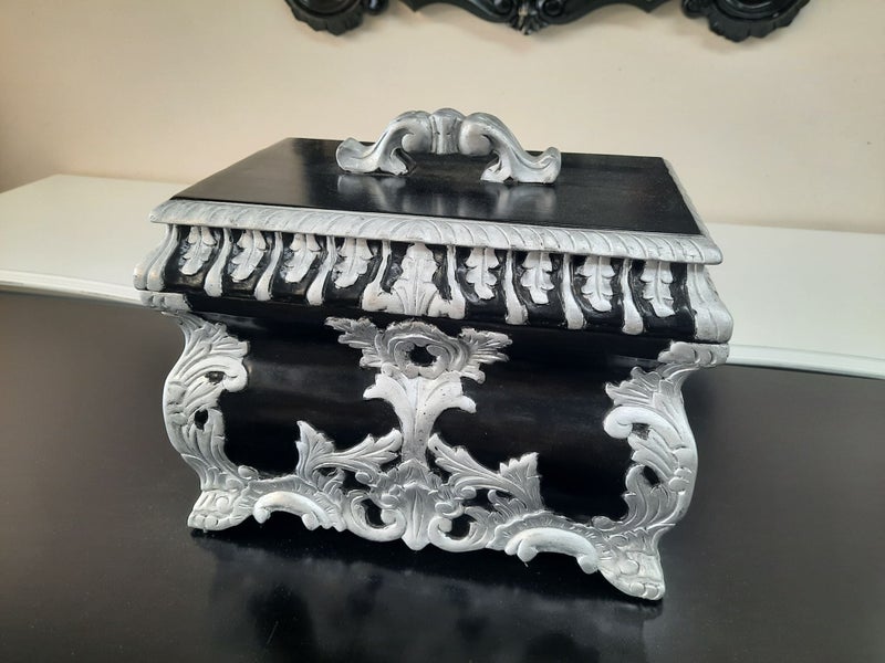 HAND CARVED MAHOGANY JEWELLRY BOX Carousel 2