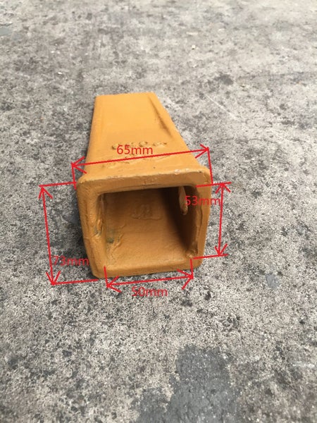 Flat Bucket Tooth for Komatsu PC60 part no: 20X-70-14151 160 length x 65 width Carousel 2
