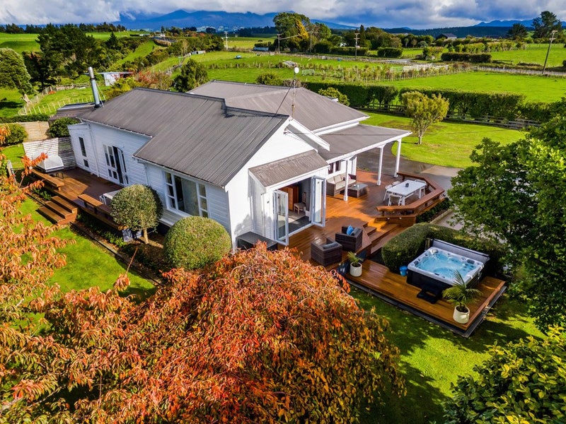 817 Egmont Road, Hillsborough, New Plymouth, Taranaki