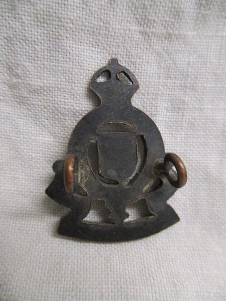 Military Badge - Royal Army Ordnance Collar Badge - BGD 3214 Carousel 2