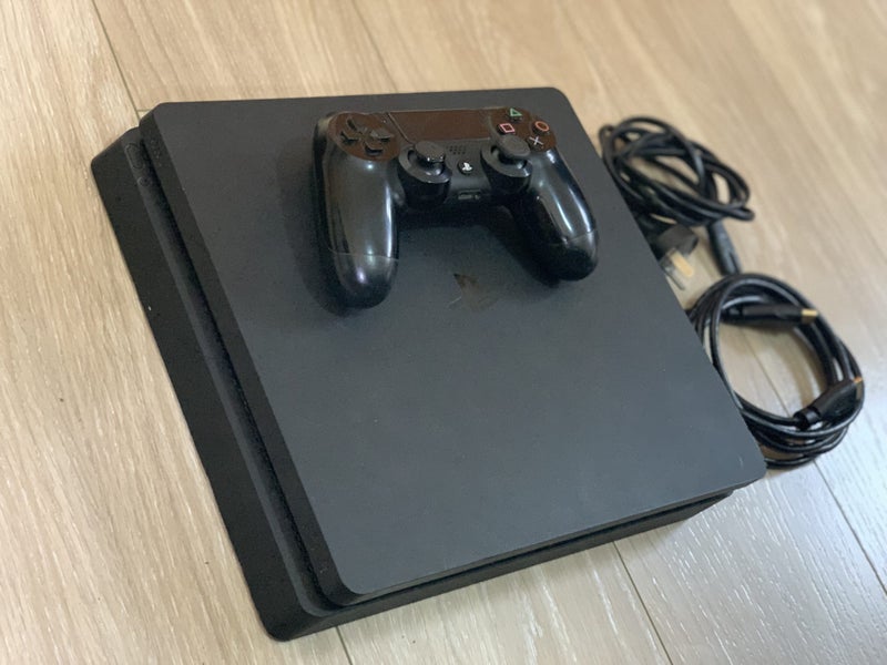 JAILBREAKABLE | PlayStation 4 Slim 500GB | Firmware 10.01 (GoldHEN Compatible) Carousel 2