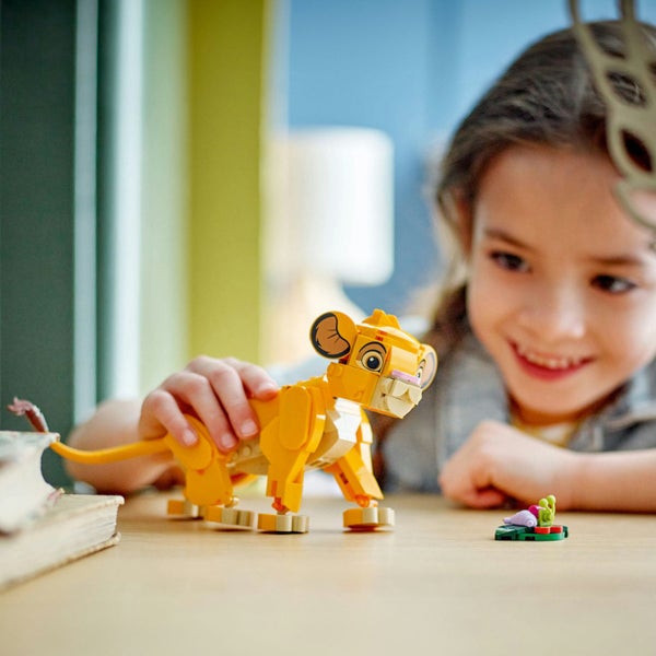 LEGO Disney: Simba the Lion King Cub - (43243) Carousel 2