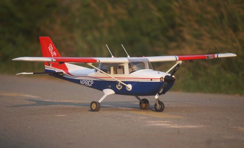 VQ Model Cessna 172 Skyhawk EP/GP 50 Size US Version ARF Kit **NEW IN BOX** Carousel 1