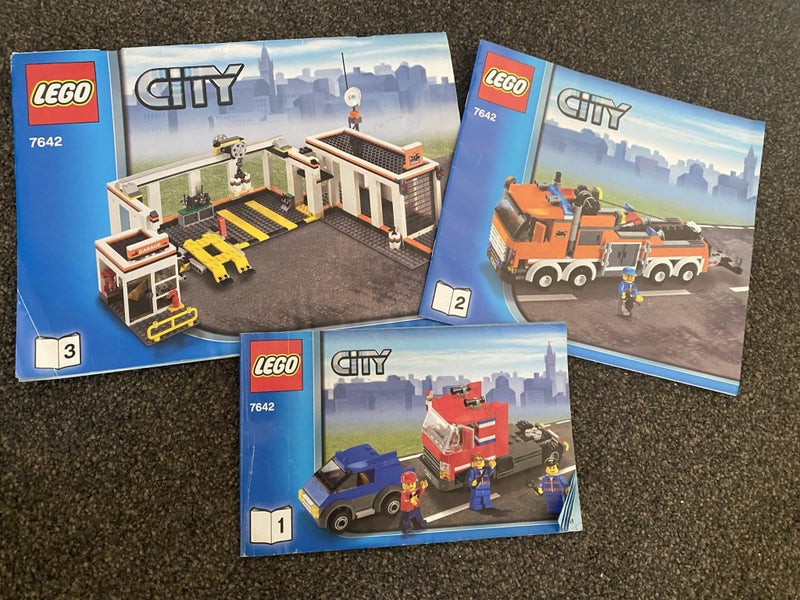 Lego Instructions only #7642 Carousel 1