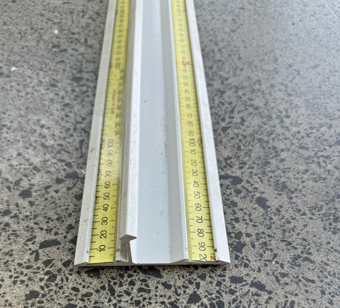Straight Edge 2200mm alloy Carousel 2