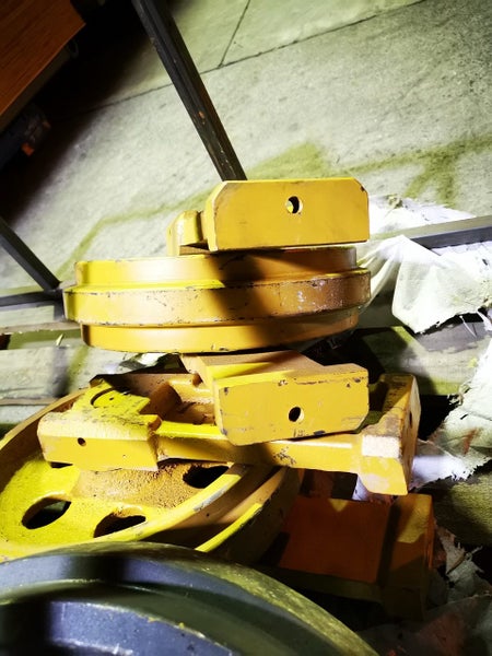 Idler for Kobelco SK045 (4 bolt holes) Carousel 4