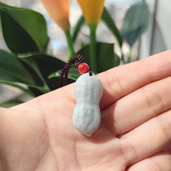 (Authentic Burmese Jadeite) Green Jade Pendant Natural Grade A NGS5SH-55 Carousel 1