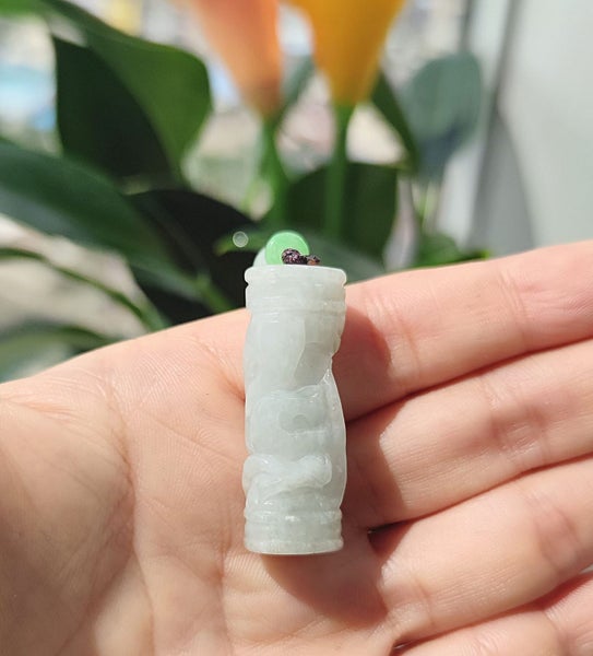 (Authentic Burmese Jadeite) Green Jade Pendant Natural Grade A NGS5SH-56 Carousel 2