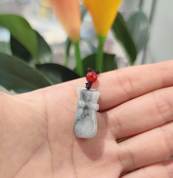(Authentic Burmese Jadeite) Green Jade Pendant Natural Grade A NGS5SH-78 Carousel 1