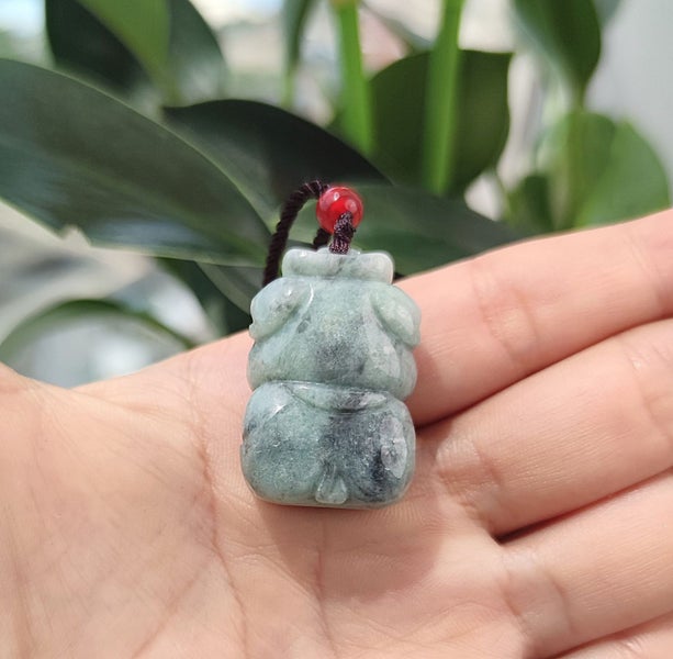 (Authentic Burmese Jadeite) Green Jade Pendant Natural Grade A NGS5SH-83 Carousel 2